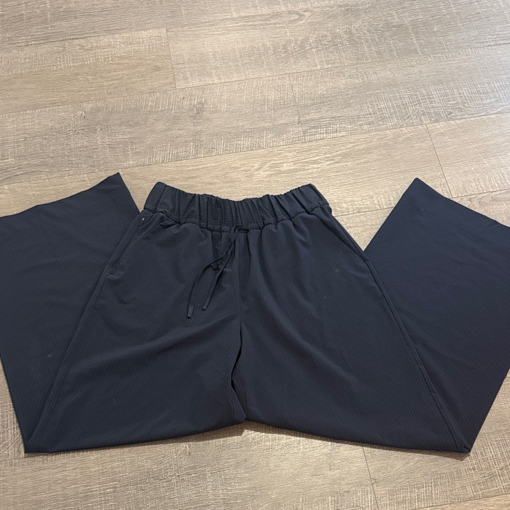 All in Motion Black Wide Leg Pants